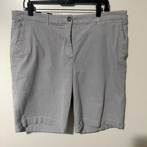 Boden short white/ blues stripes women  size 14